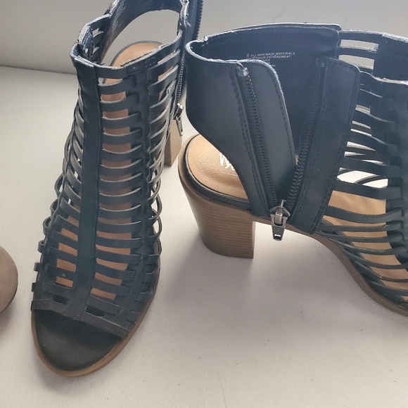 Heels - Picture 2 of 2